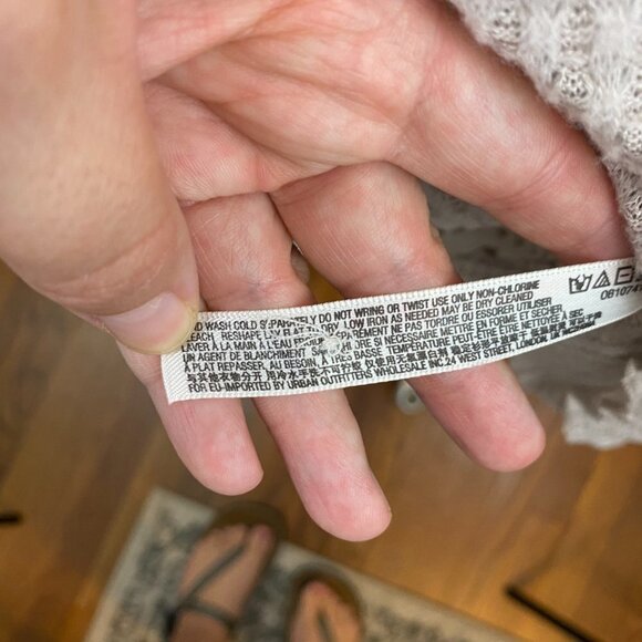 Anthropologie Top Womens Small Thermal Button Neck Grey Cream Henley Witchy - Picture 4 of 5